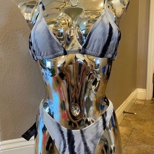 Back in stock! NWT 90s Vintage Gray & Black Zebra Print